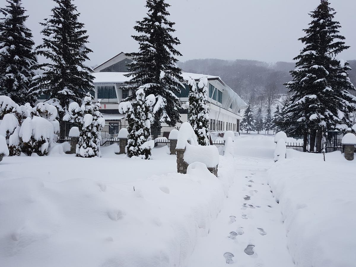 Stone Lodge Колашин Екстер'єр фото